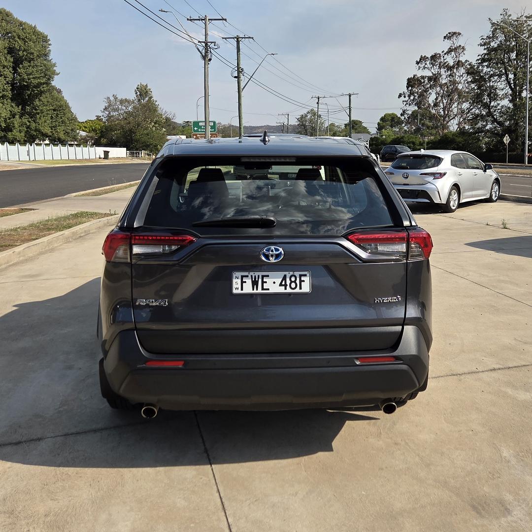 2022 Toyota RAV4 GX-2WD in Silver