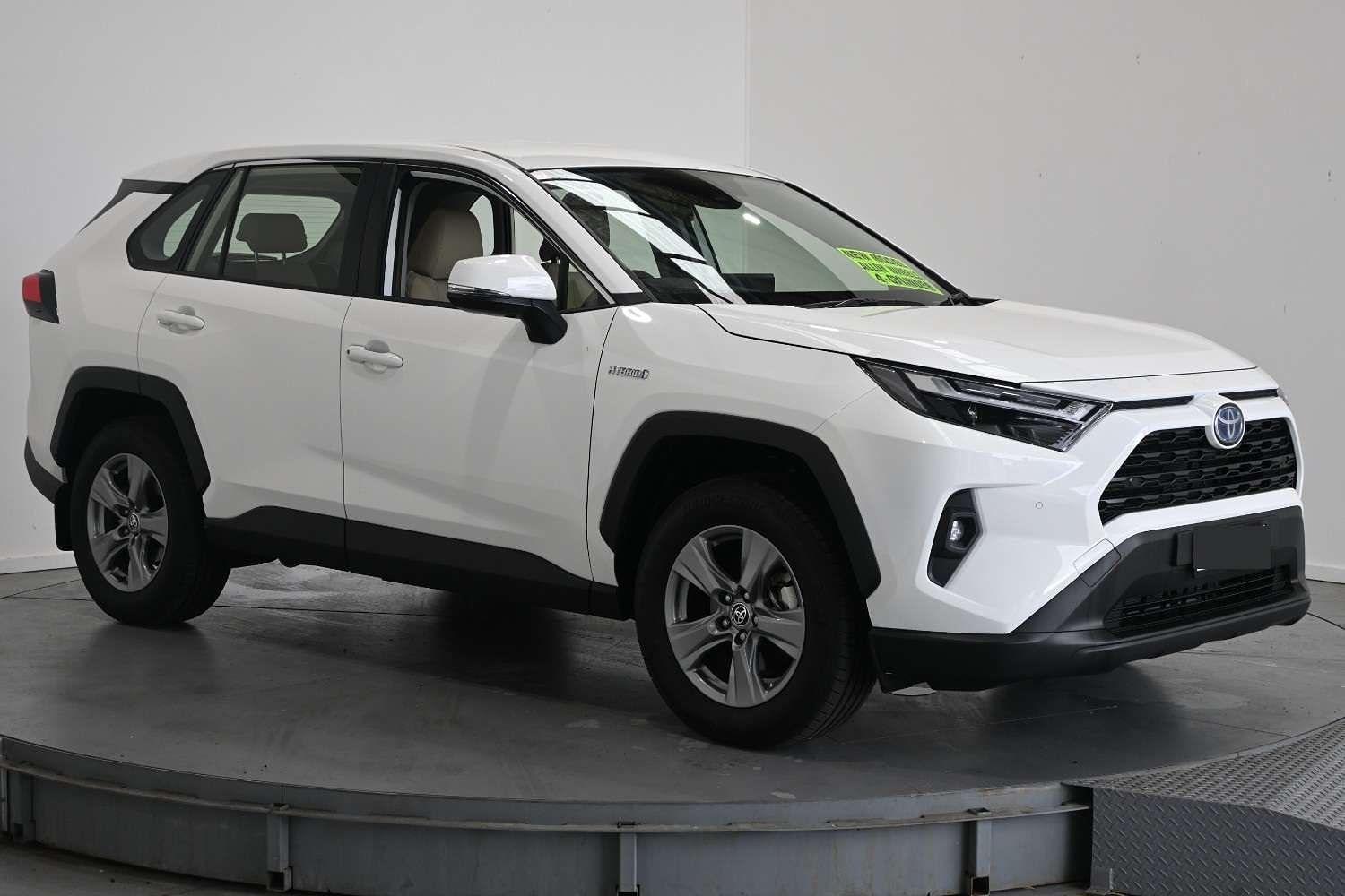2024 Toyota RAV4 GX-2WD in White