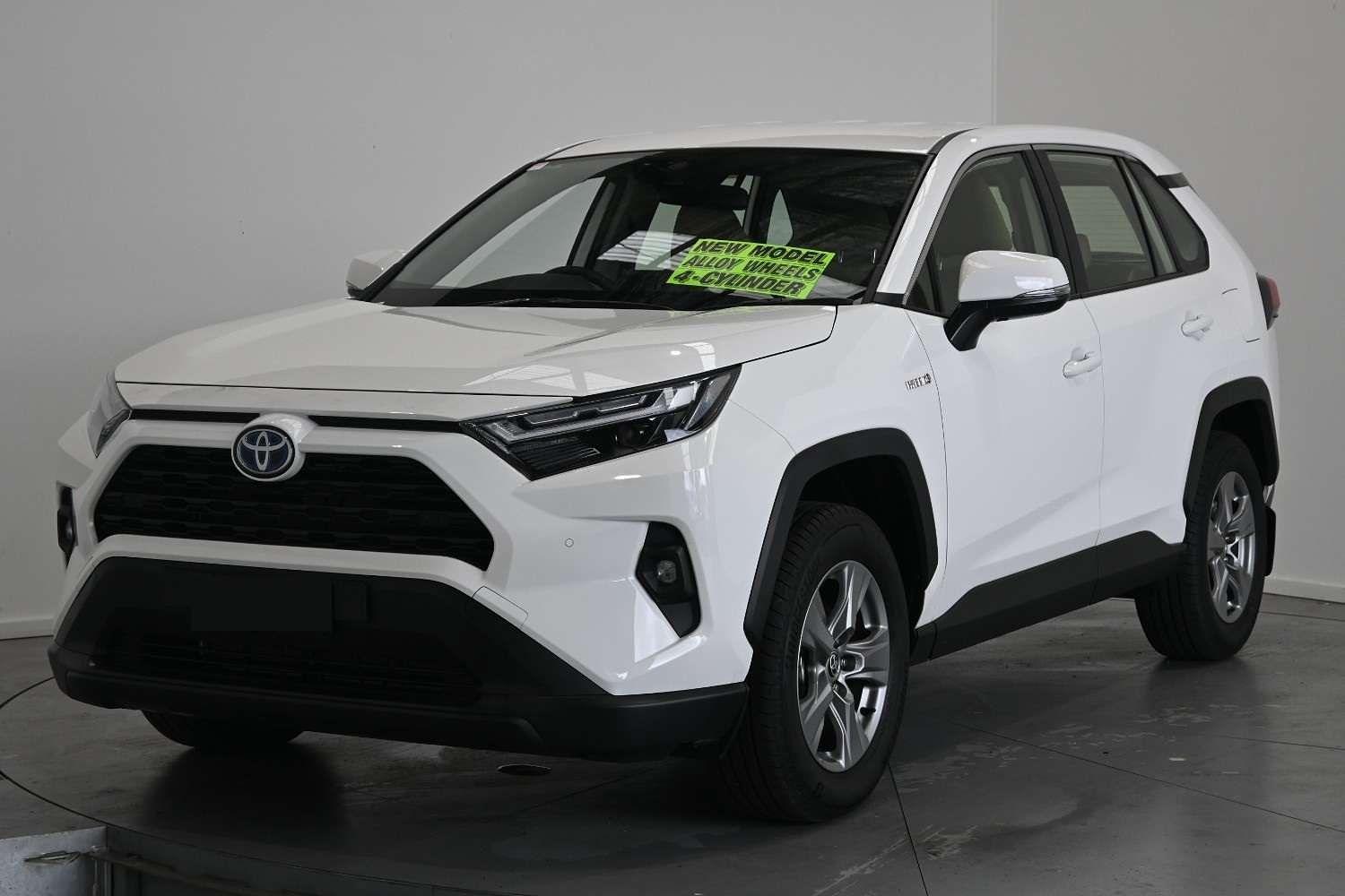 2024 Toyota RAV4 GX-2WD in White