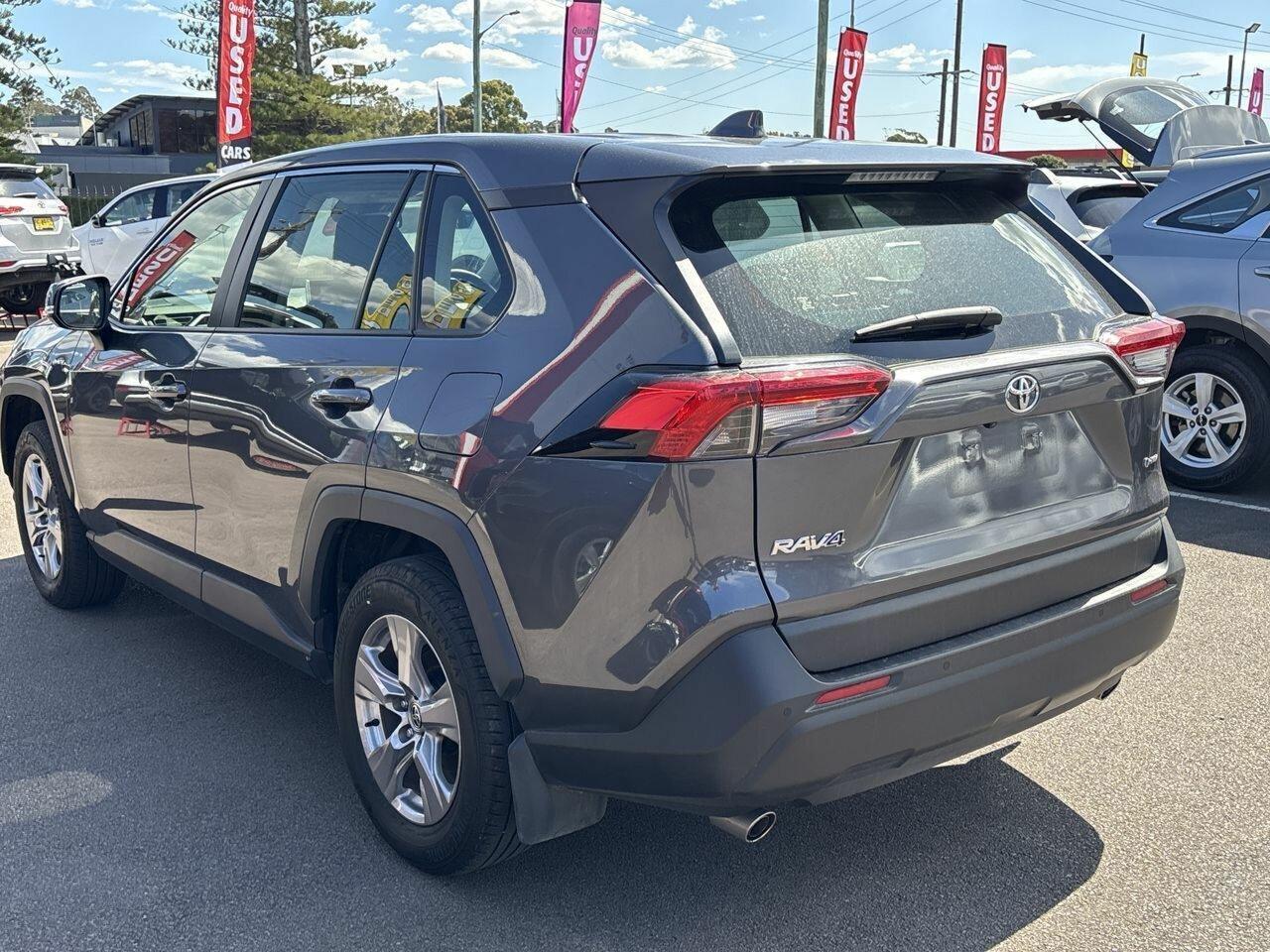2025 Toyota RAV4 GX-2WD in Silver