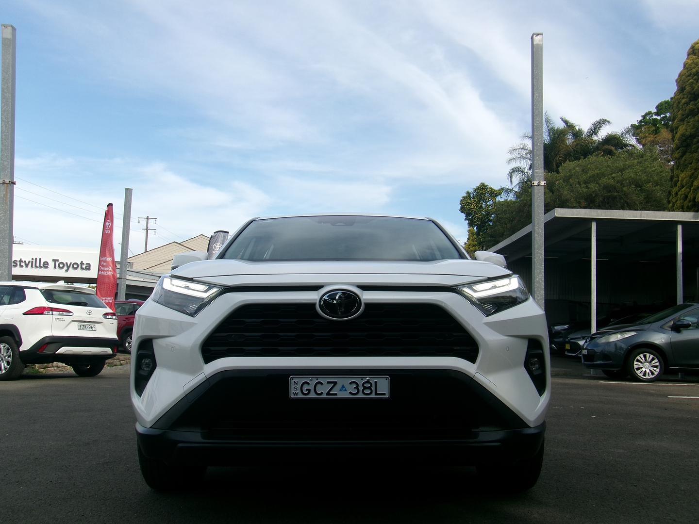 2025 Toyota RAV4 GX-2WD in White