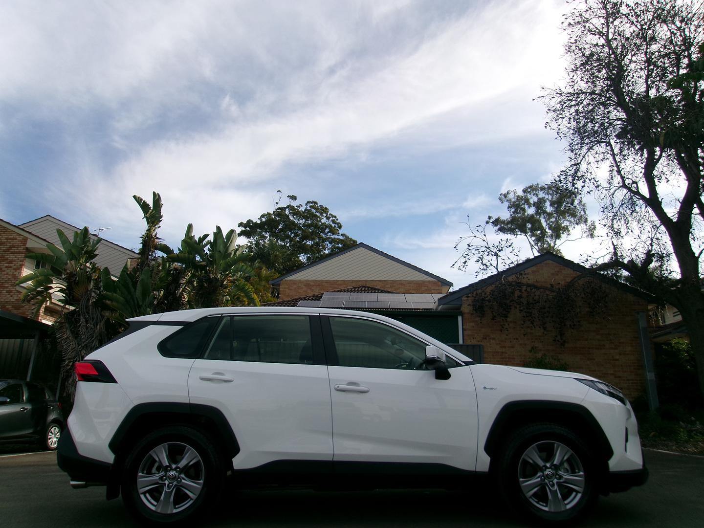 2025 Toyota RAV4 GX-2WD in White