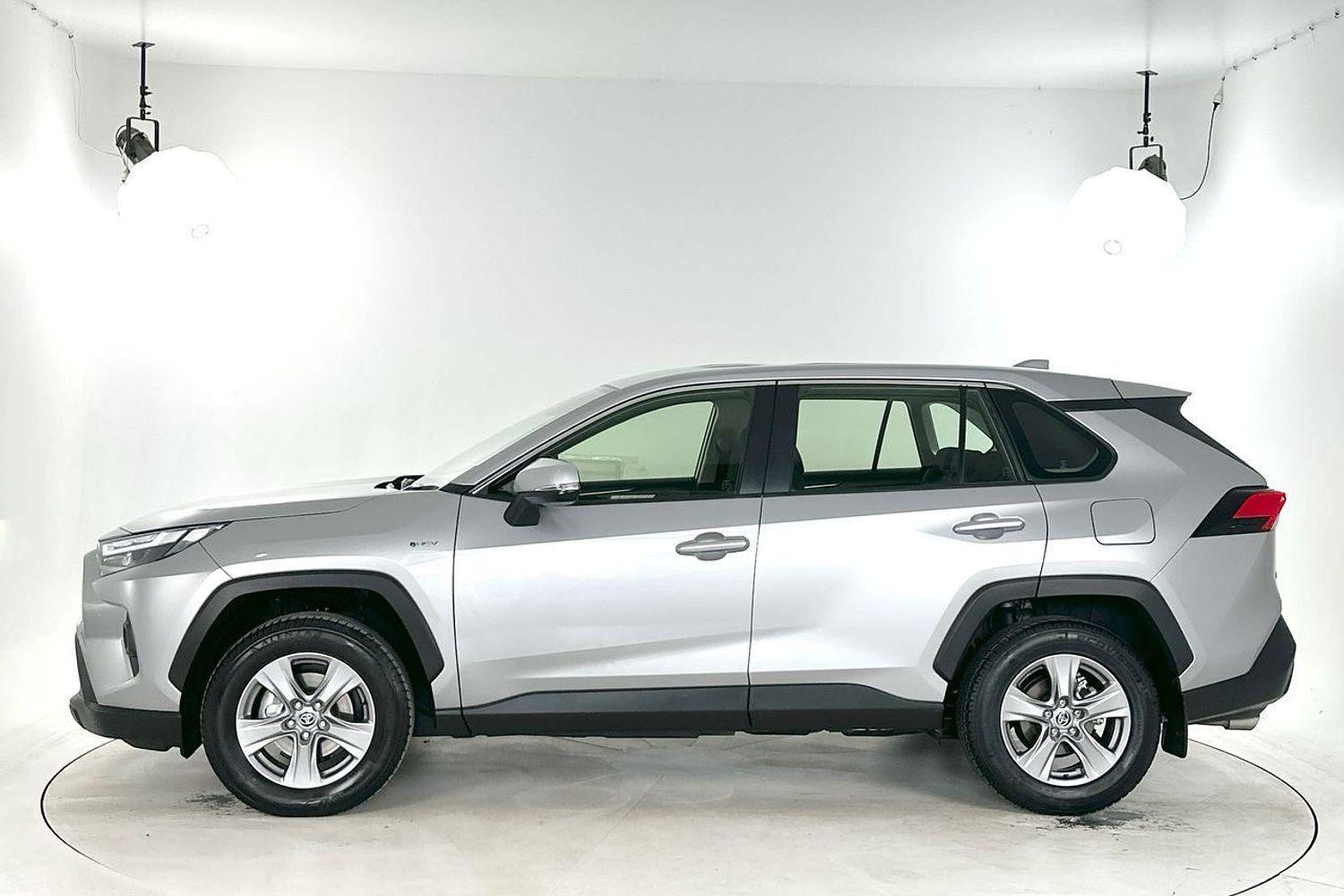 2025 Toyota RAV4 GX-2WD in Silver