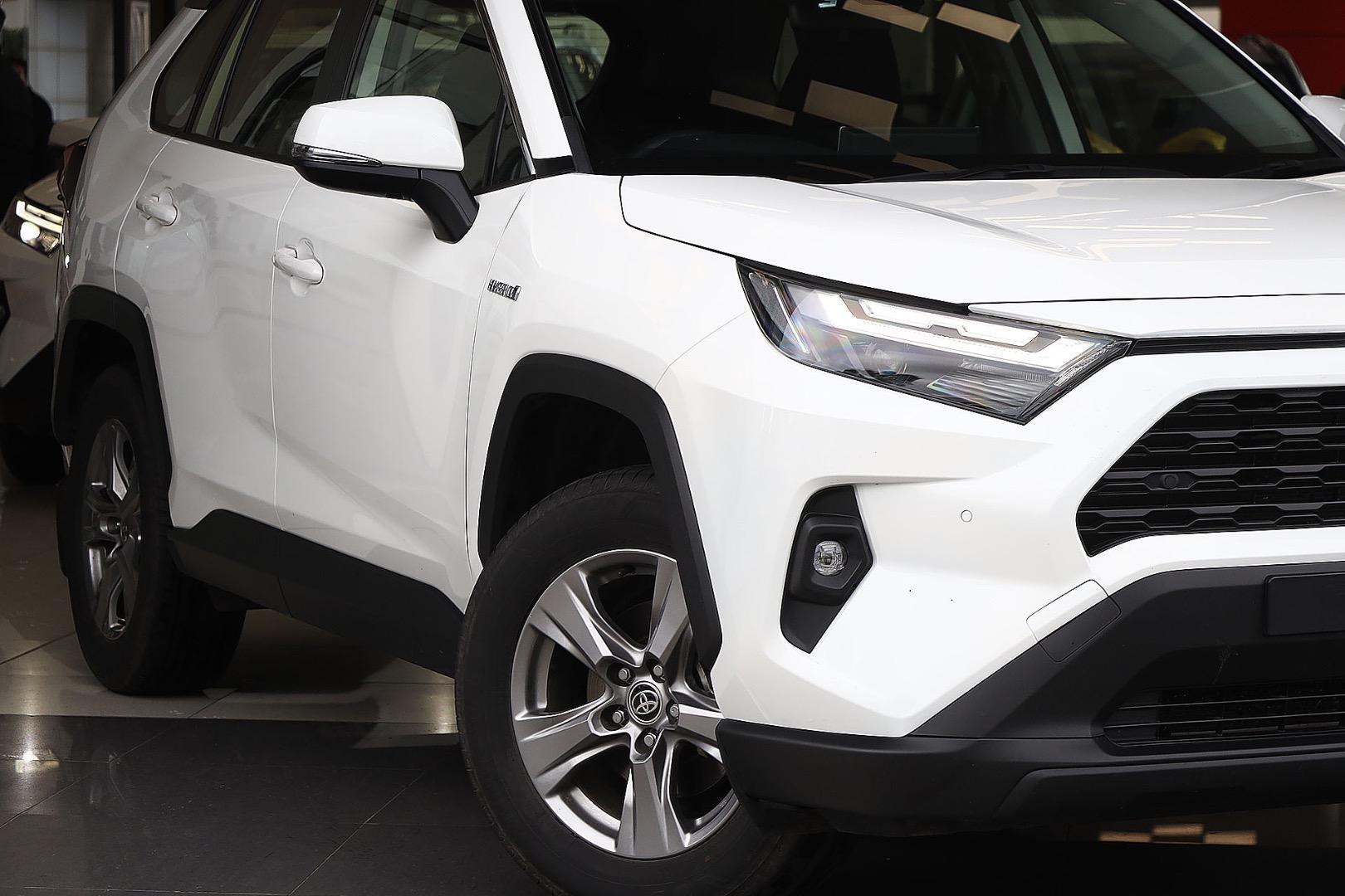 2024 Toyota RAV4 GX-2WD in White