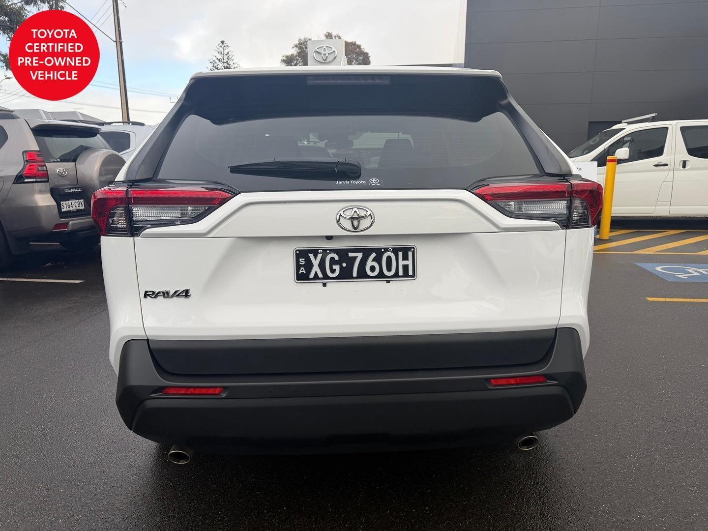 2022 Toyota RAV4 GX-2WD in White