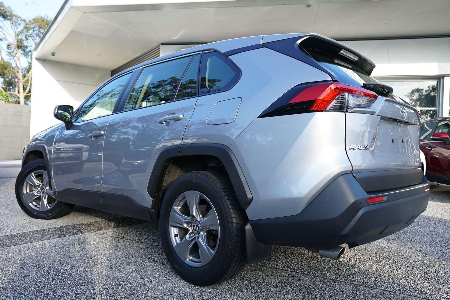 2023 Toyota RAV4 GX-2WD in Silver