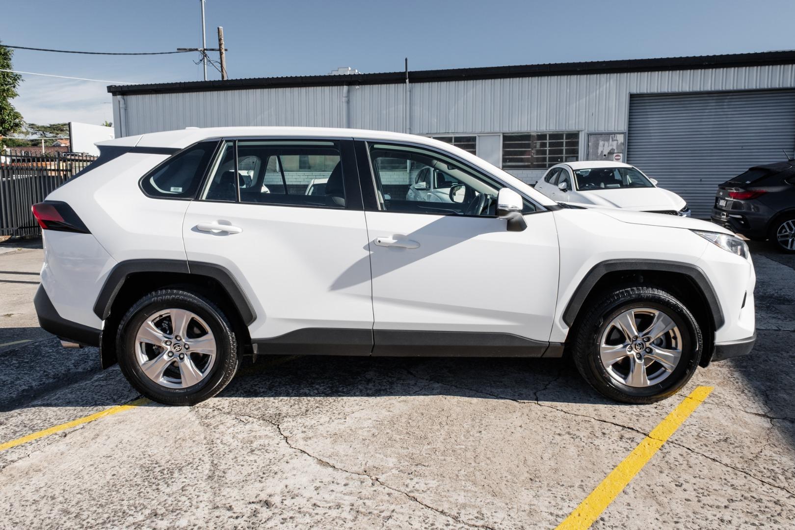 2024 Toyota RAV4 GX-2WD in White