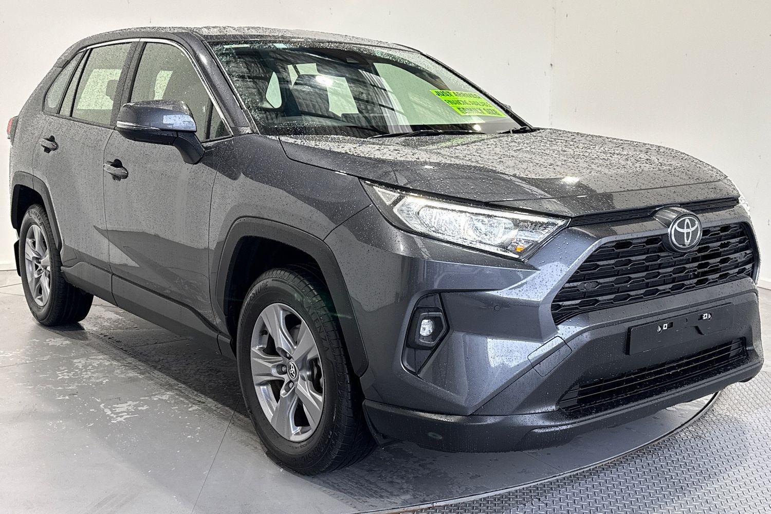 2024 Toyota RAV4 GX in Silver