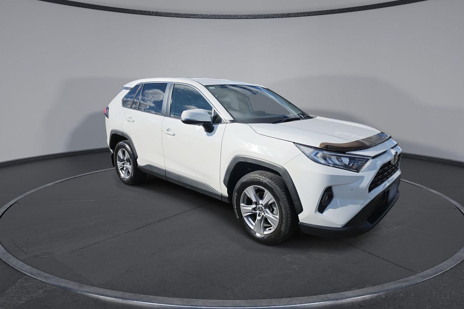 2022 Toyota RAV4 GX-2WD in White