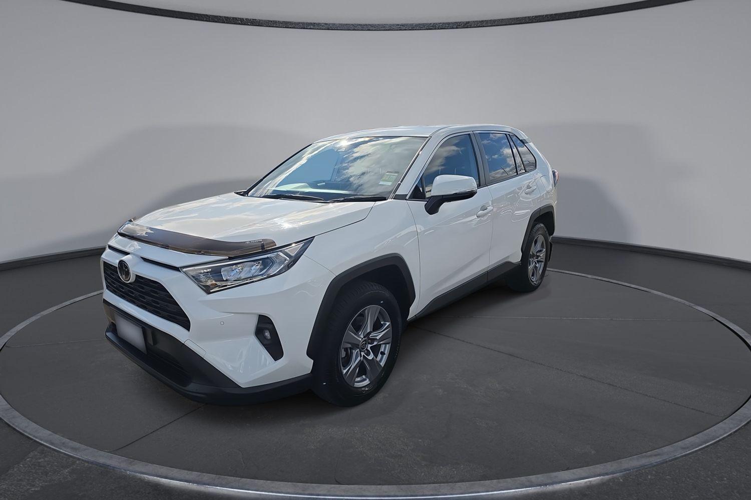 2022 Toyota RAV4 GX-2WD in White