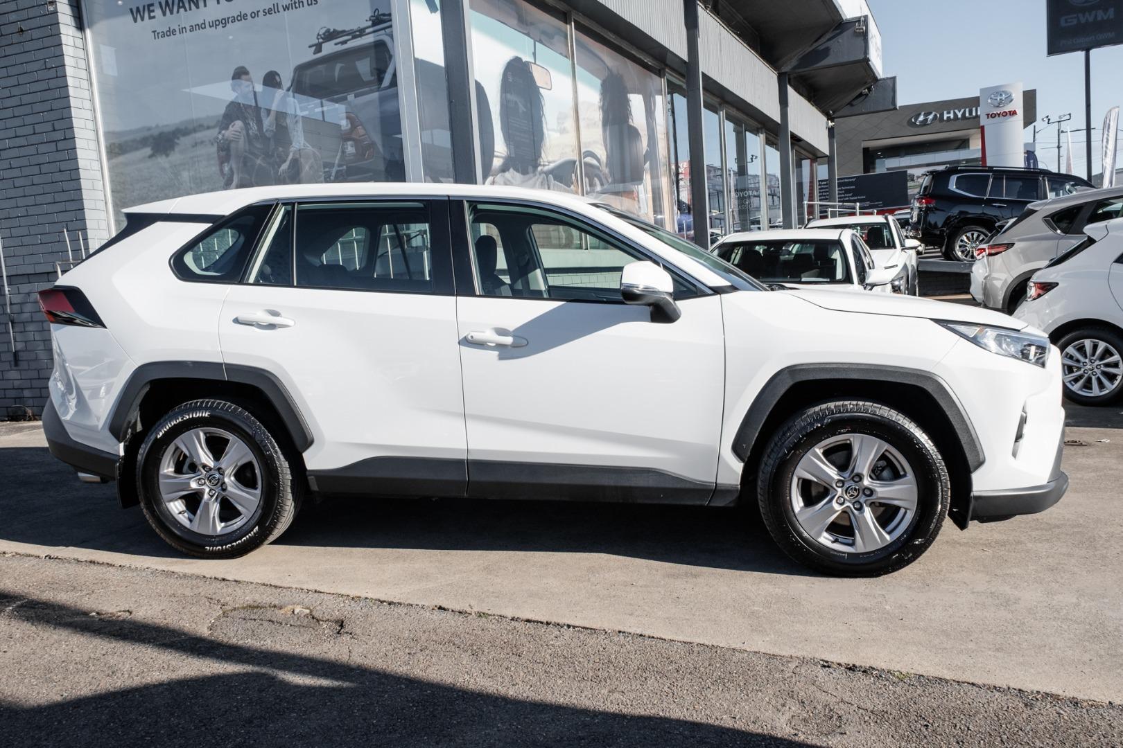 2023 Toyota RAV4 GX-2WD in White