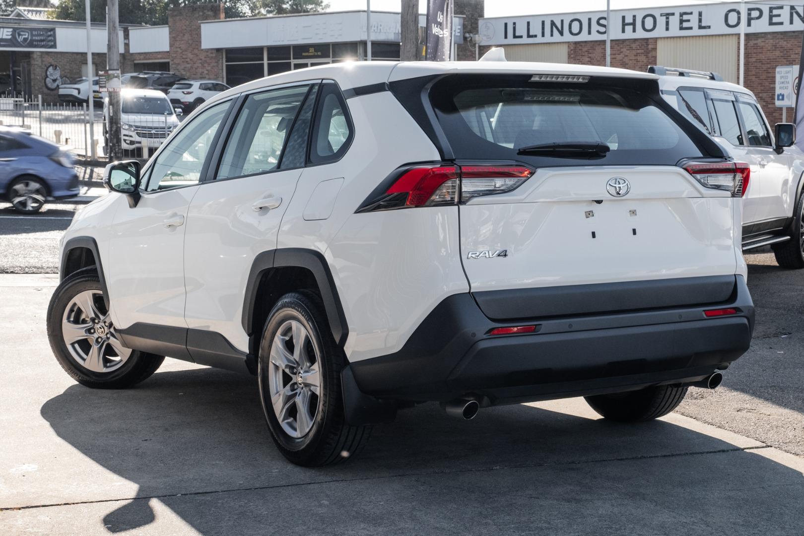 2023 Toyota RAV4 GX-2WD in White