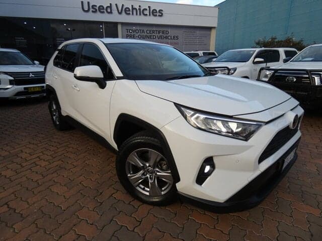 2022 Toyota RAV4 GX-2WD in White