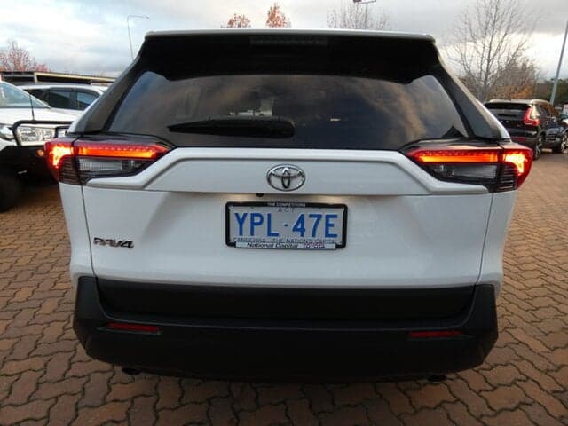 2022 Toyota RAV4 GX-2WD in White