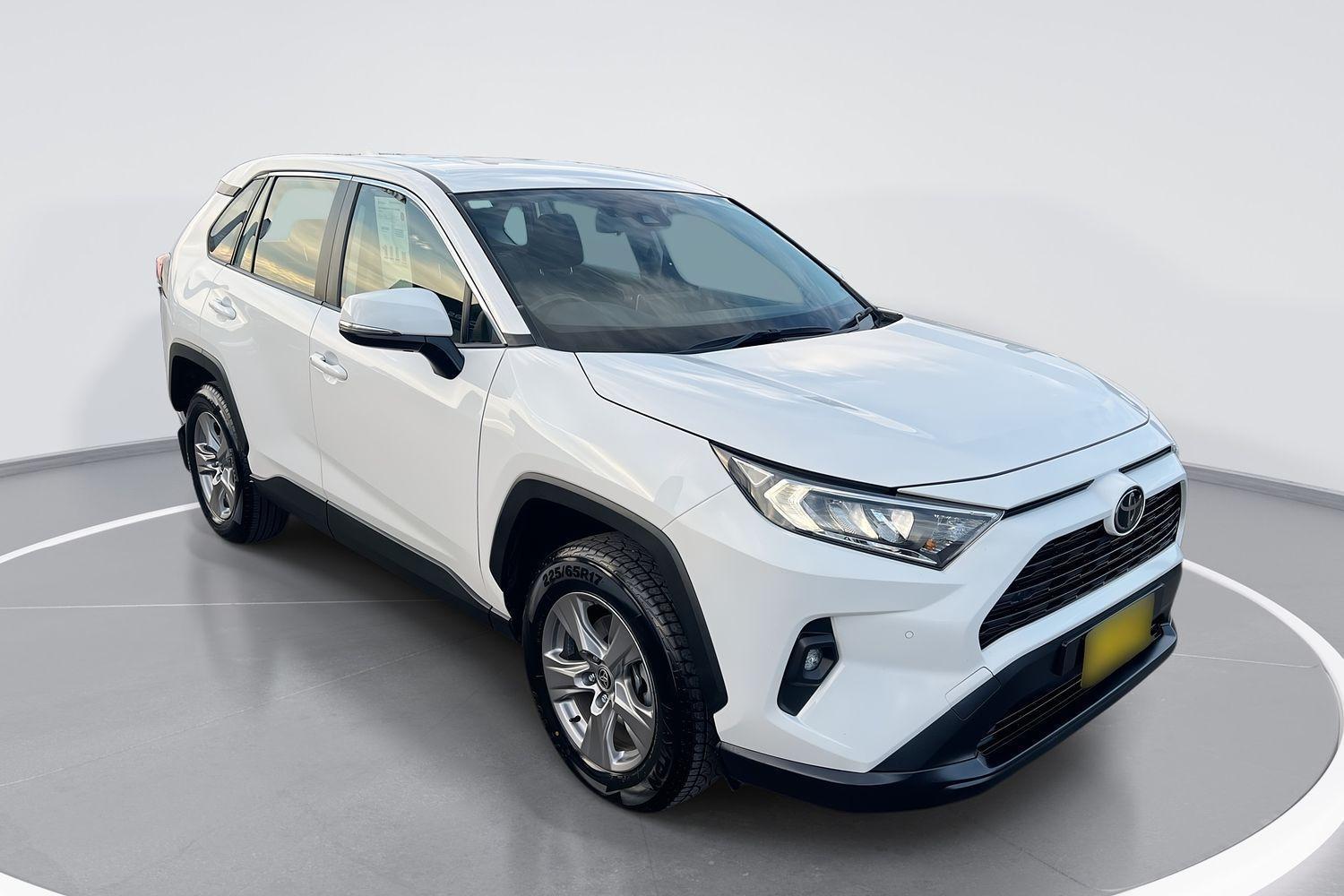 2022 Toyota RAV4 GX-2WD in White