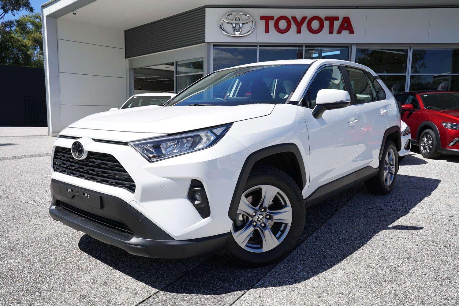 2023 Toyota RAV4 GX-2WD in White