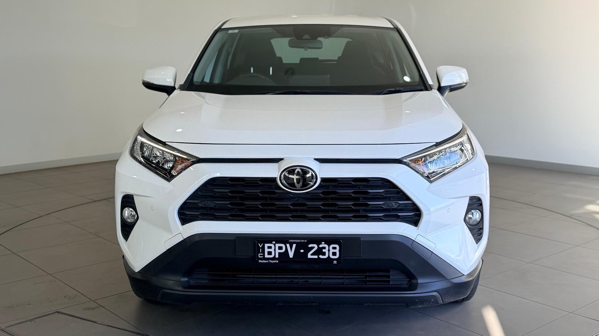 2021 Toyota RAV4 GX-2WD in White