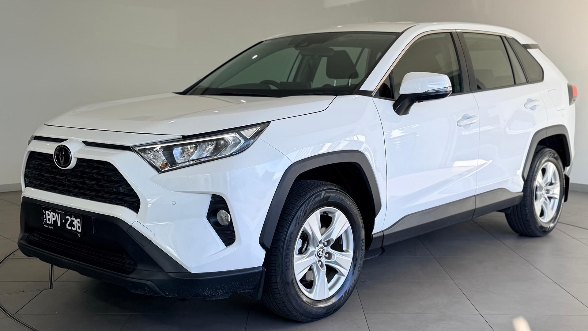 2021 Toyota RAV4 GX-2WD in White