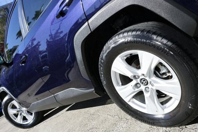 2020 Toyota RAV4 GX-2WD in Blue