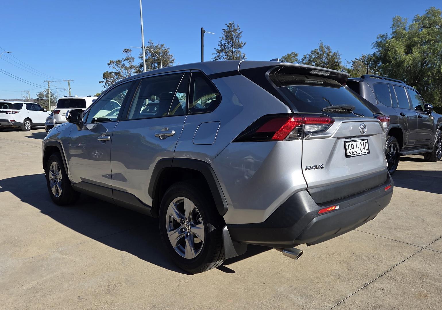2022 Toyota RAV4 GX-2WD in Silver