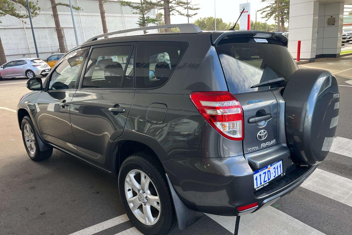 2011 Toyota RAV4 CV - 2WD in Silver