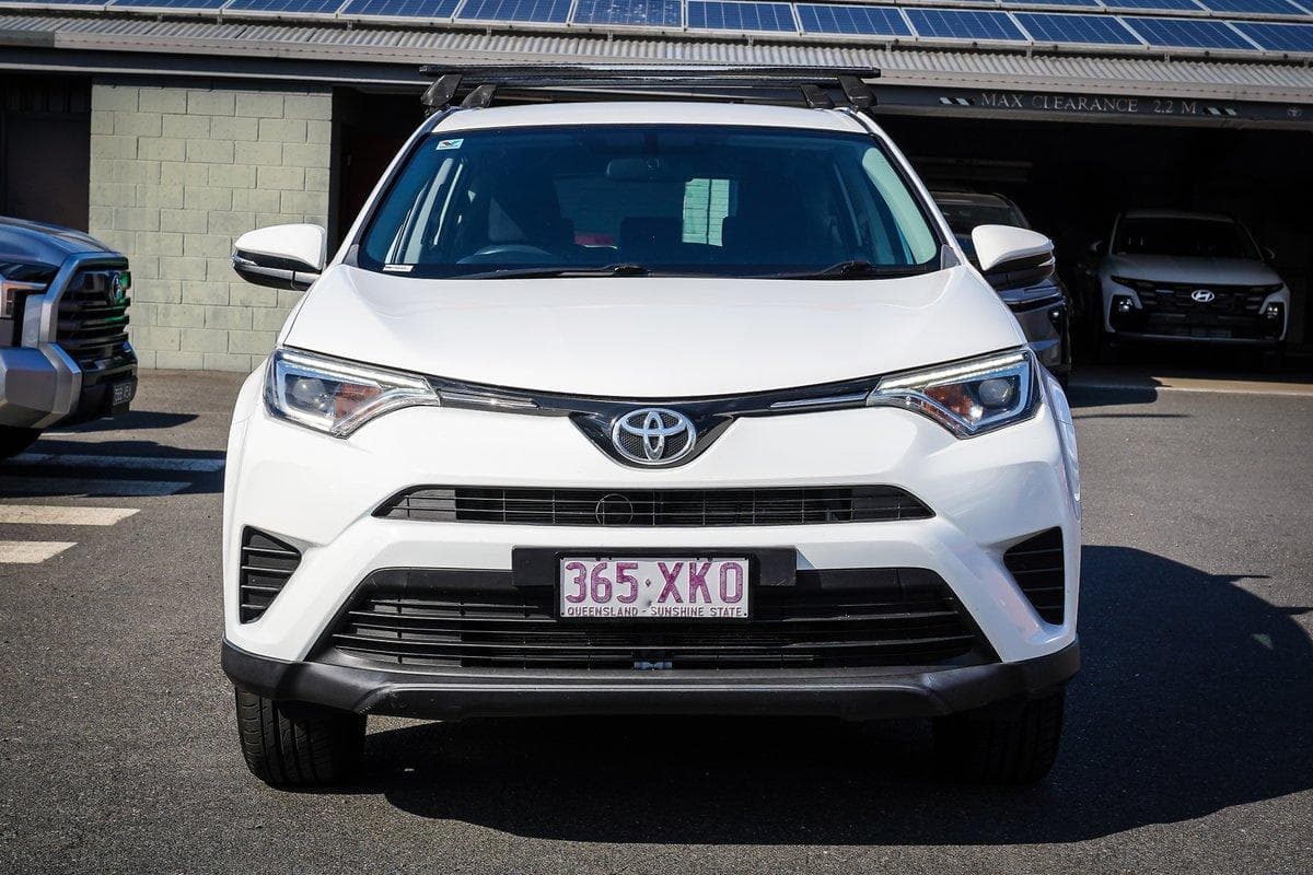 2017 Toyota RAV4 GX-2WD in White