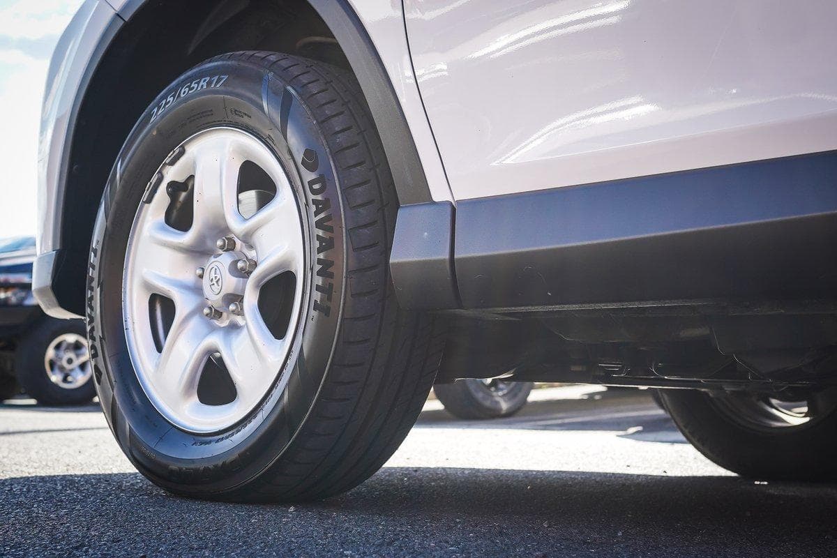 2017 Toyota RAV4 GX-2WD in White