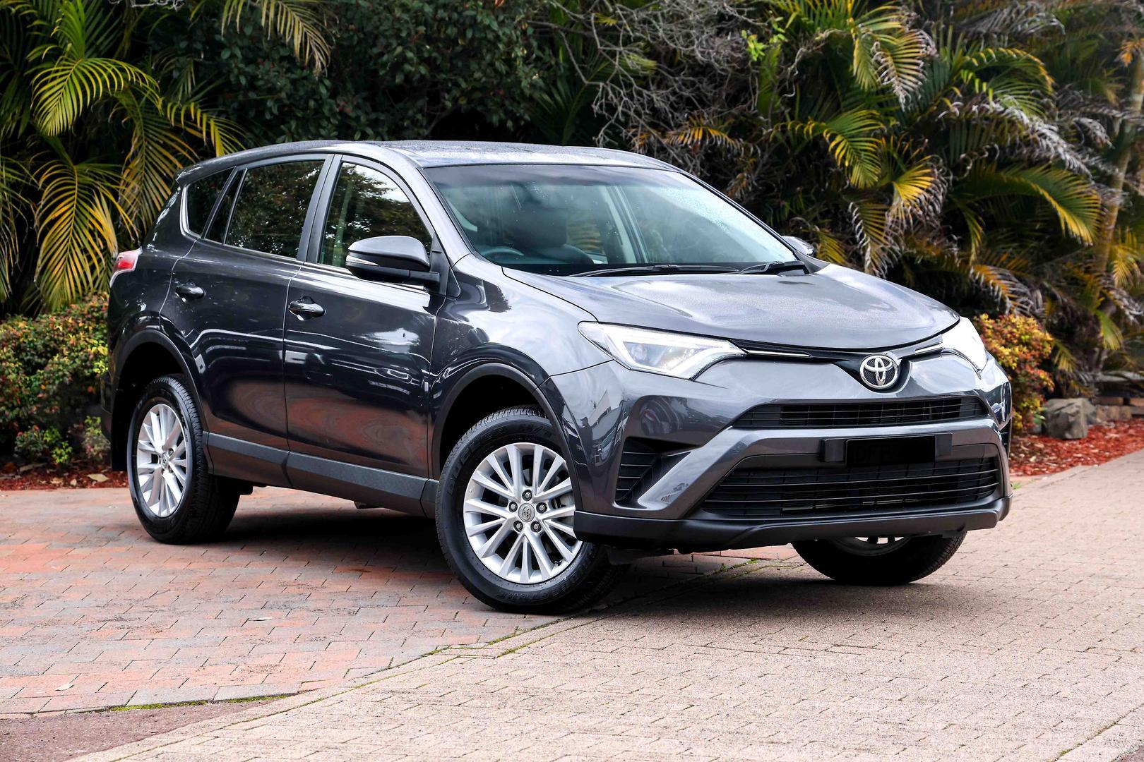 2016 Toyota RAV4 GX-2WD in Silver