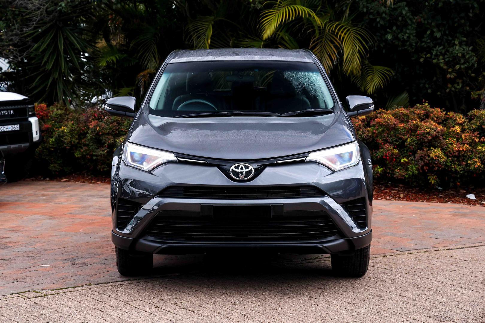 2016 Toyota RAV4 GX-2WD in Silver