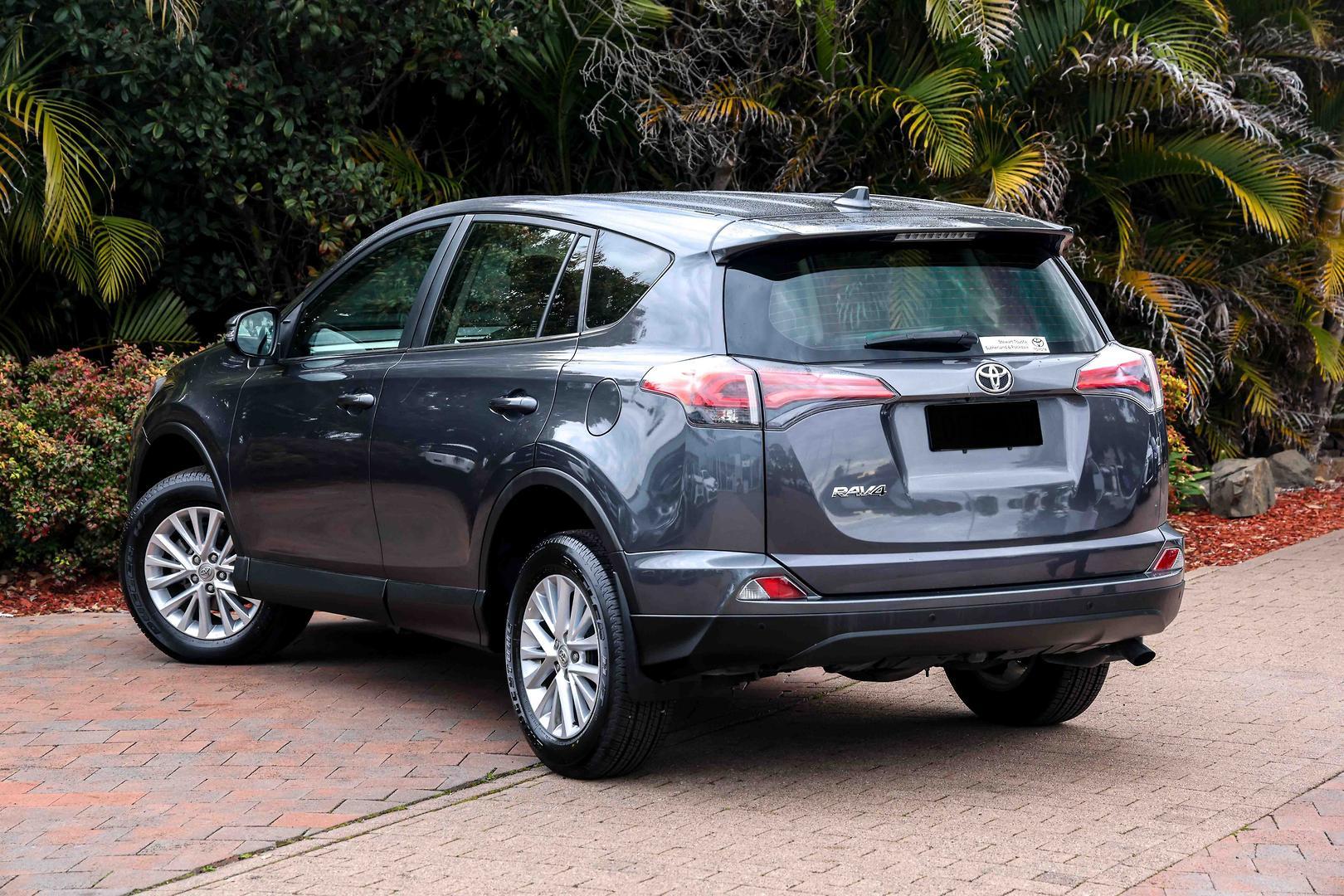 2016 Toyota RAV4 GX-2WD in Silver