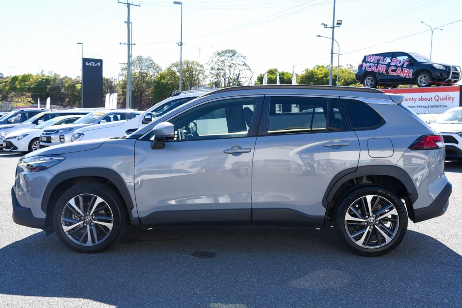 2023 Toyota Corolla Cross Atmos 2WD in Grey