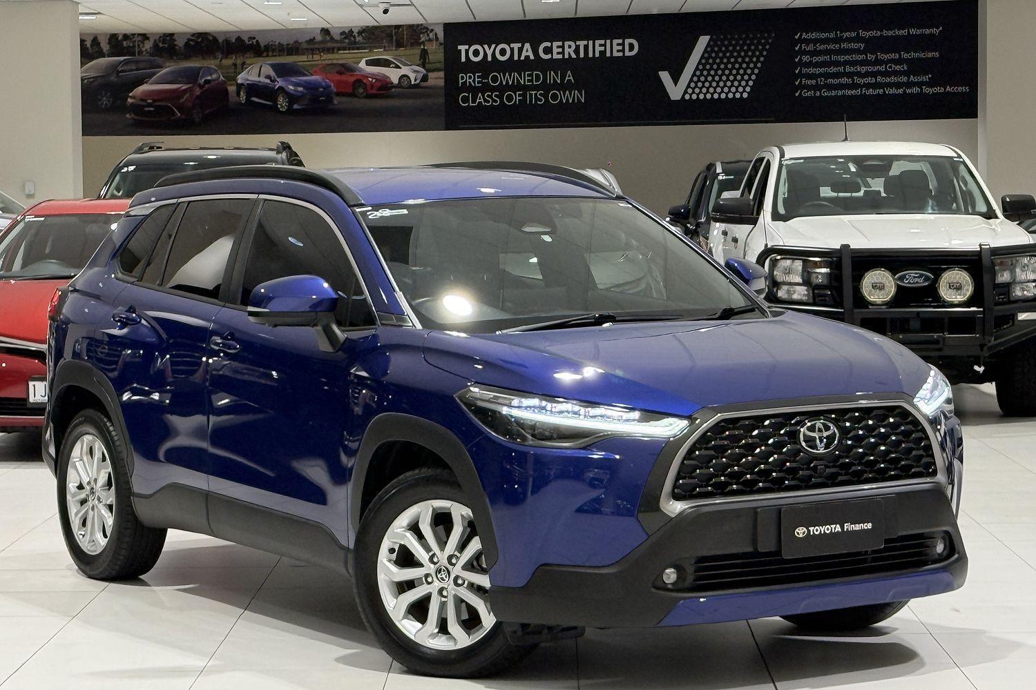 2023 Toyota Corolla Cross GXL in Blue