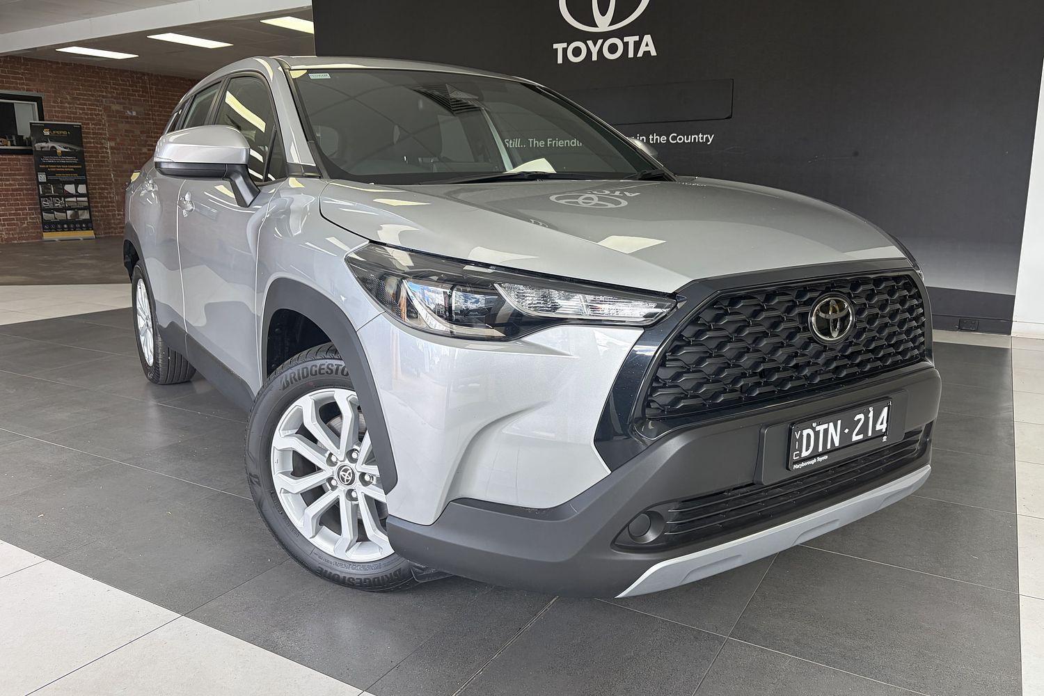 2024 Toyota Corolla Cross GX in Silver