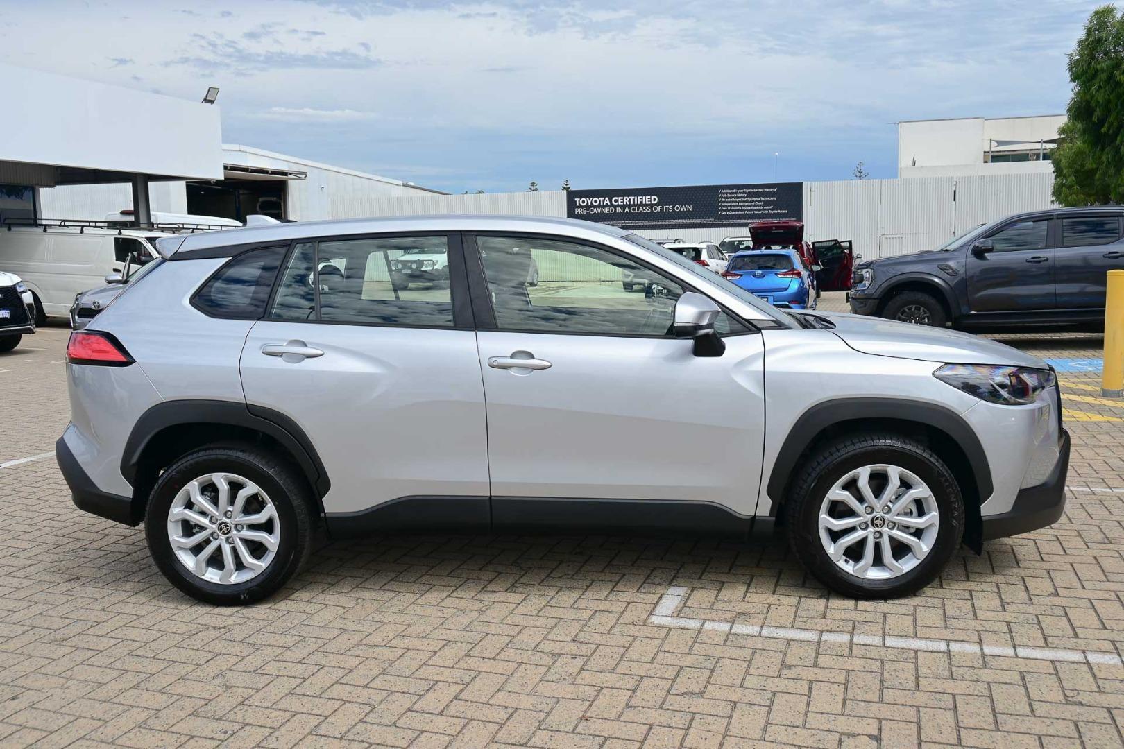 2024 Toyota Corolla Cross GX in Silver