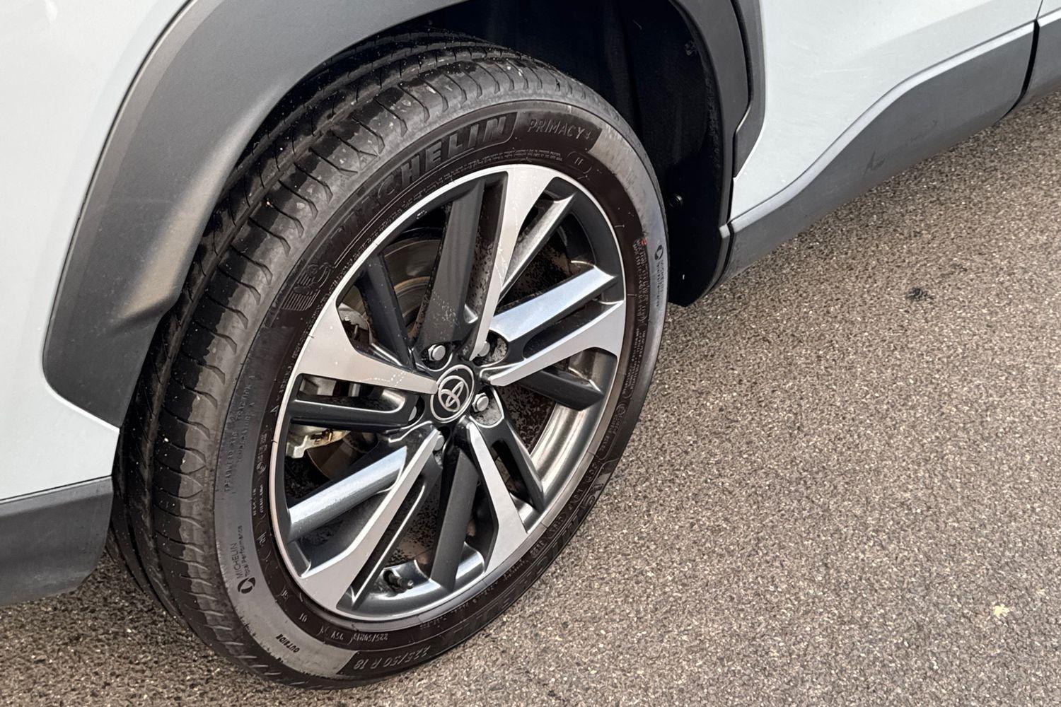 2022 Toyota Corolla Cross Atmos 2WD in Grey