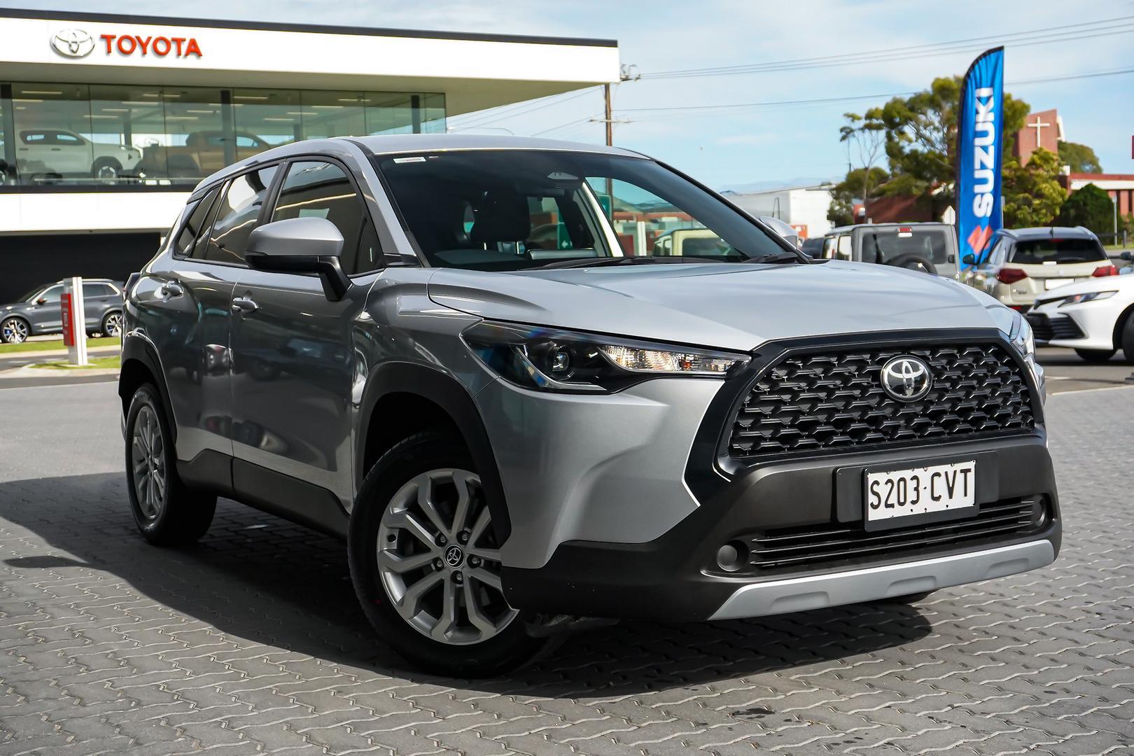 2023 Toyota Corolla Cross GX in Silver
