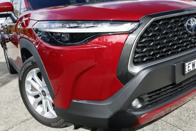 2023 Toyota Corolla Cross GXL in Red