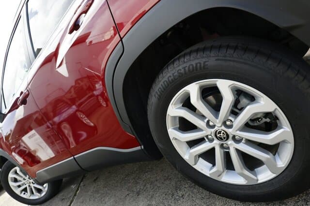 2023 Toyota Corolla Cross GXL in Red