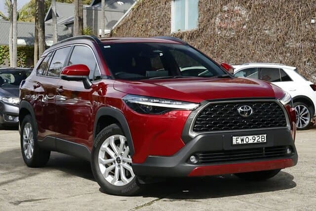 2023 Toyota Corolla Cross GXL in Red