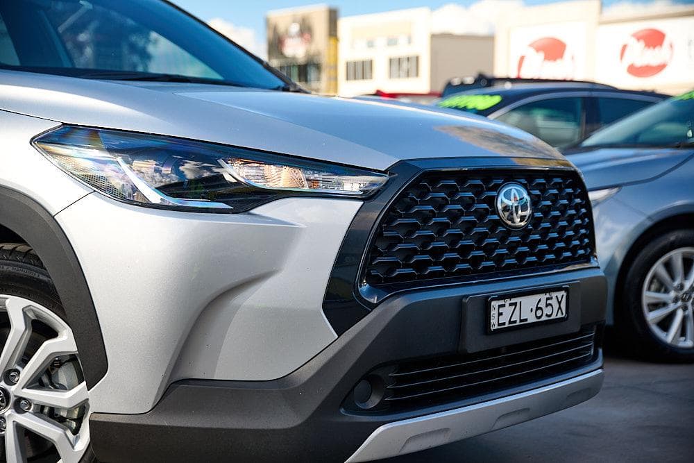 2023 Toyota Corolla Cross GX in Silver
