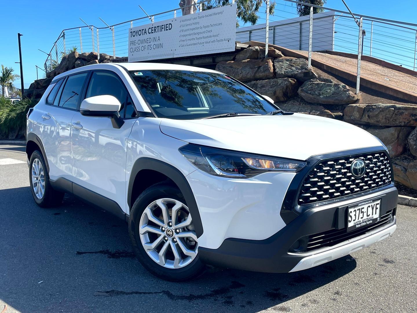 2023 Toyota Corolla Cross GX in White
