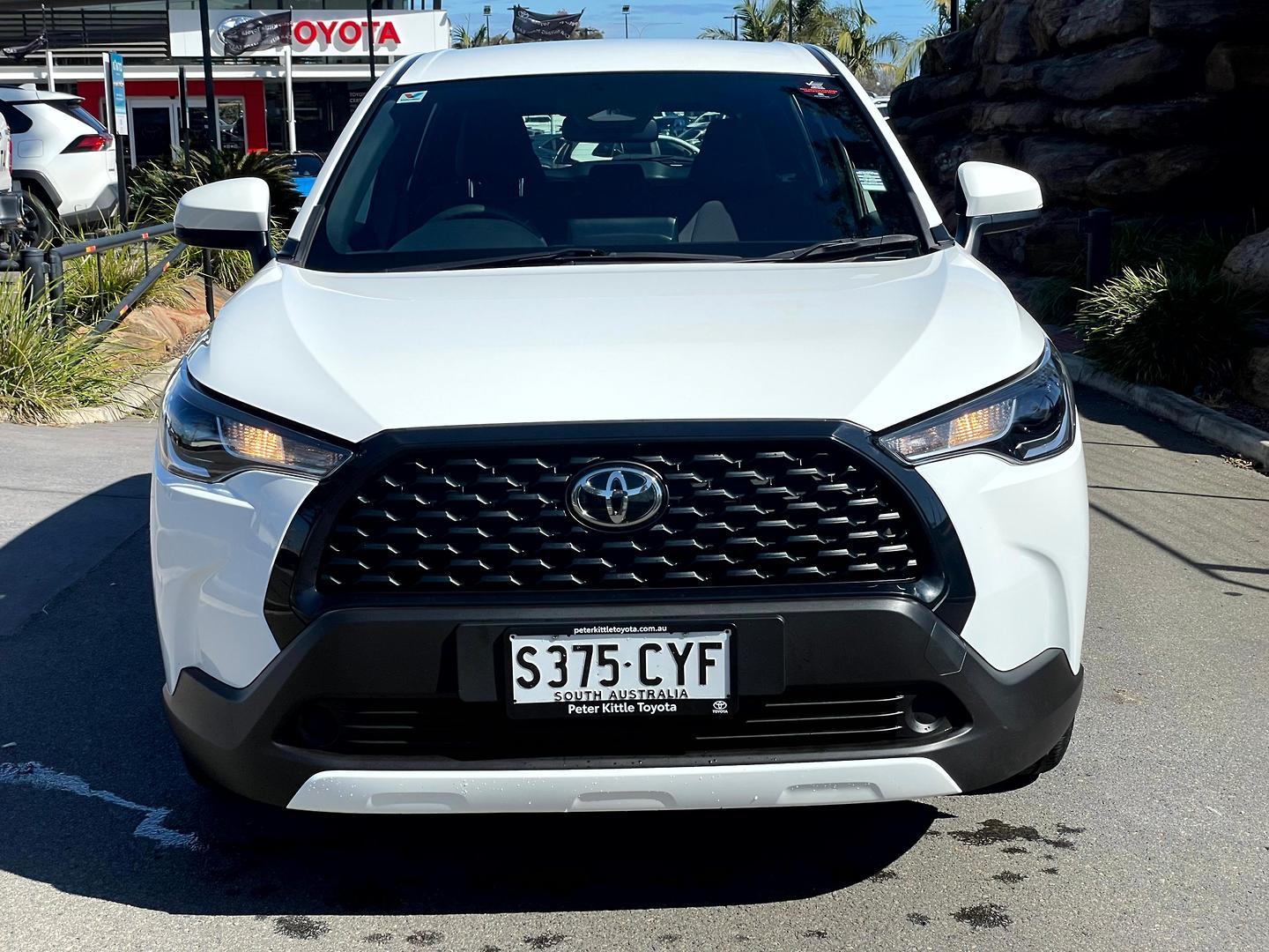 2023 Toyota Corolla Cross GX in White