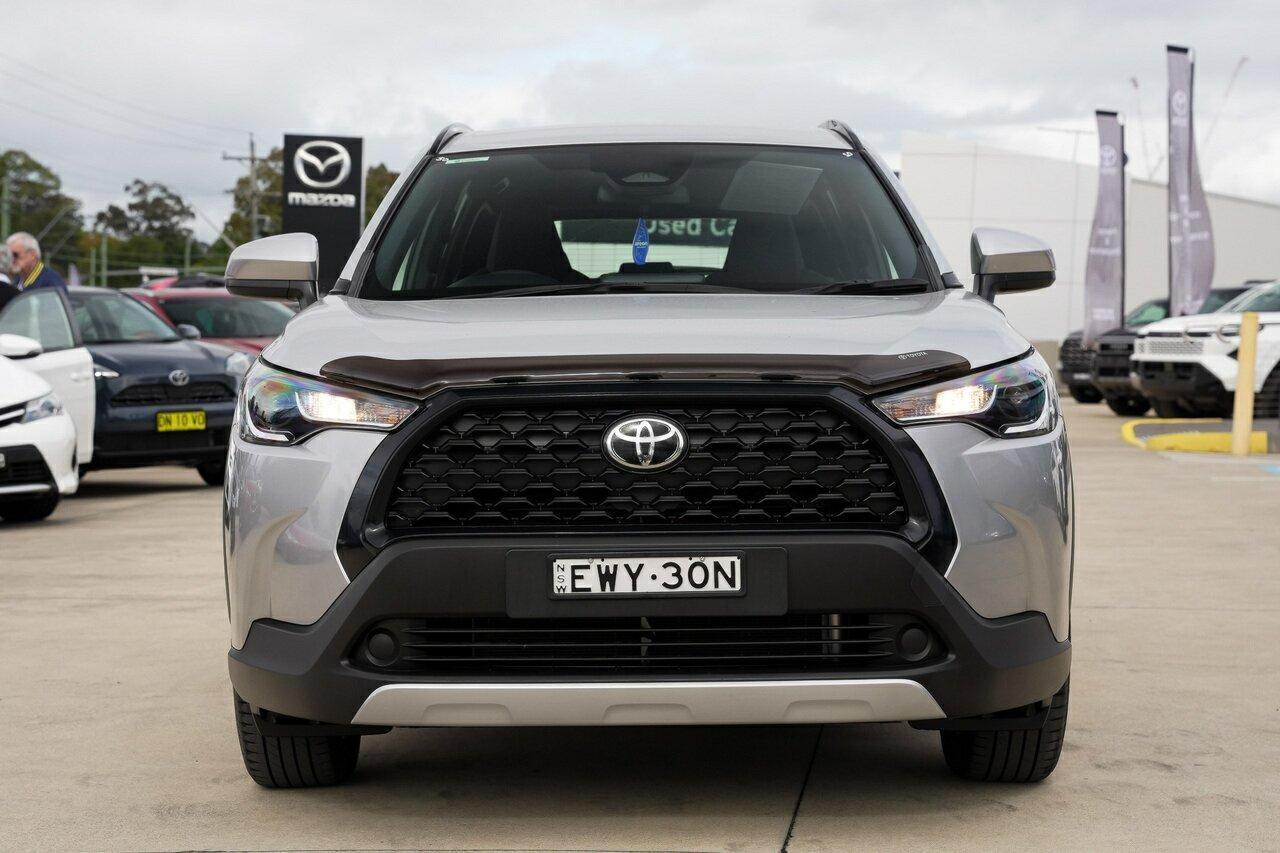 2022 Toyota Corolla Cross GX in Silver