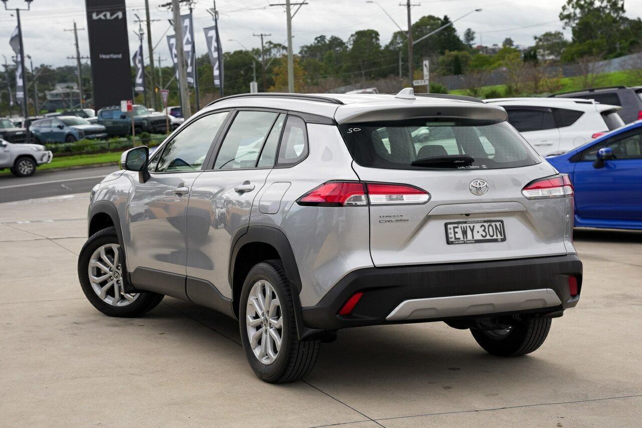 2022 Toyota Corolla Cross GX in Silver
