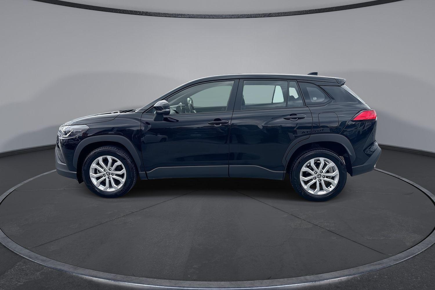 2023 Toyota Corolla Cross GX in Black