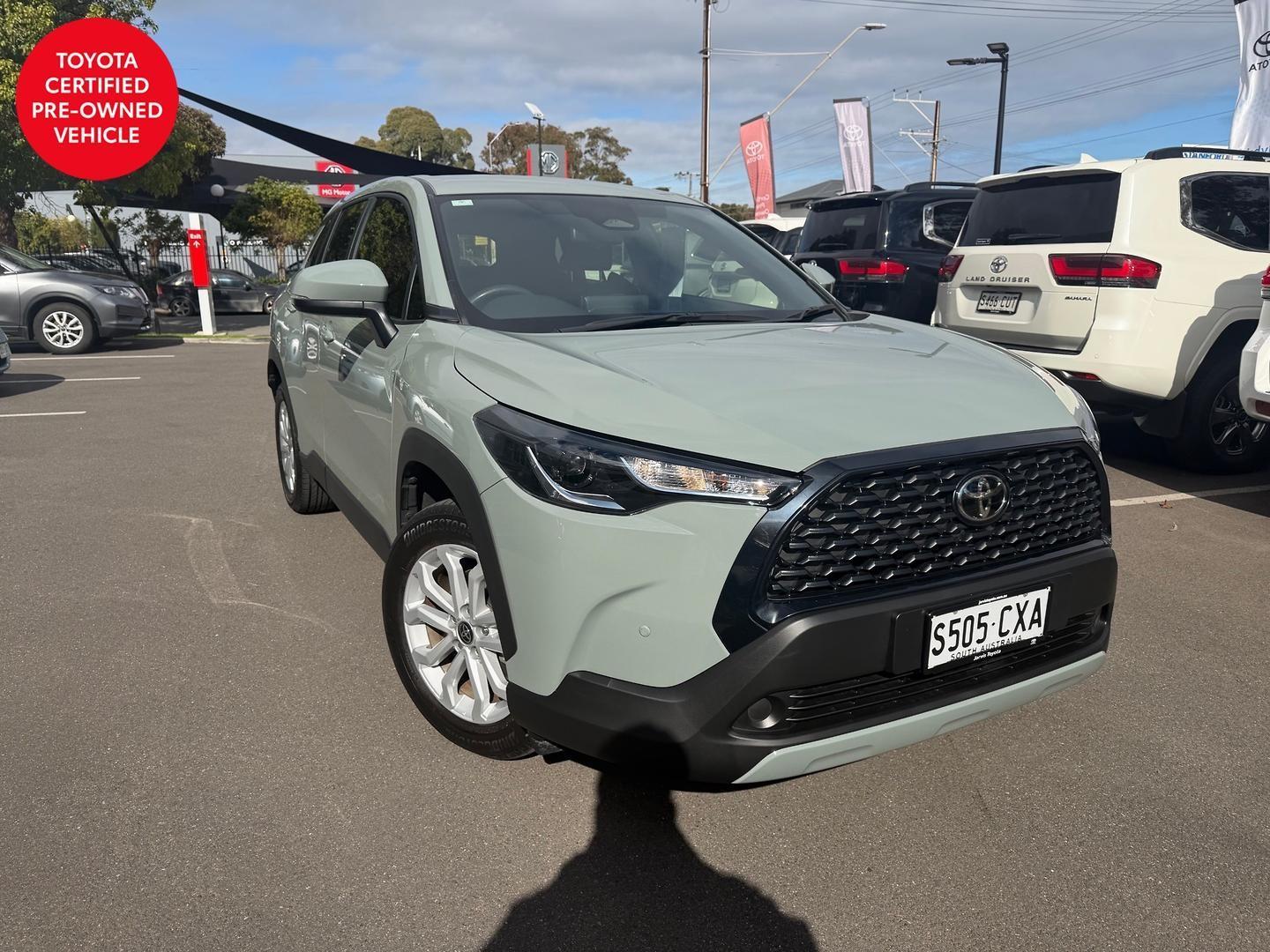 2023 Toyota Corolla Cross GX in Green