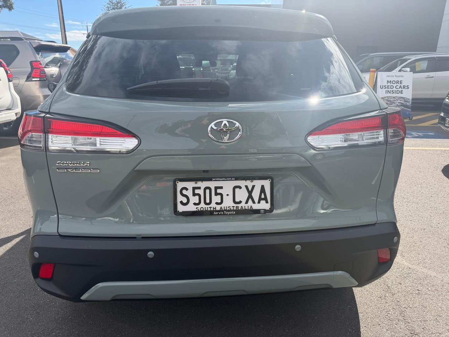 2023 Toyota Corolla Cross GX in Green