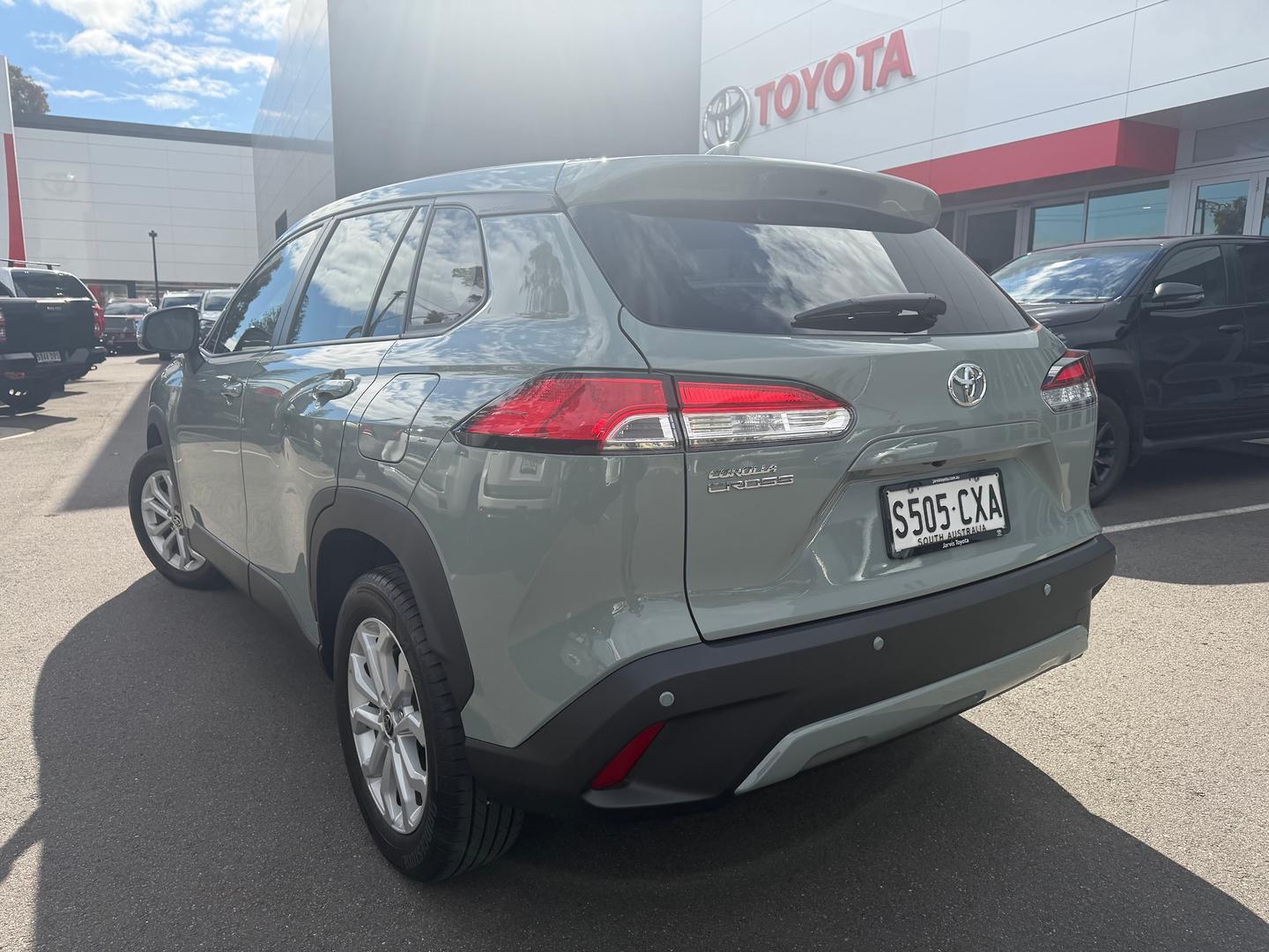 2023 Toyota Corolla Cross GX in Green