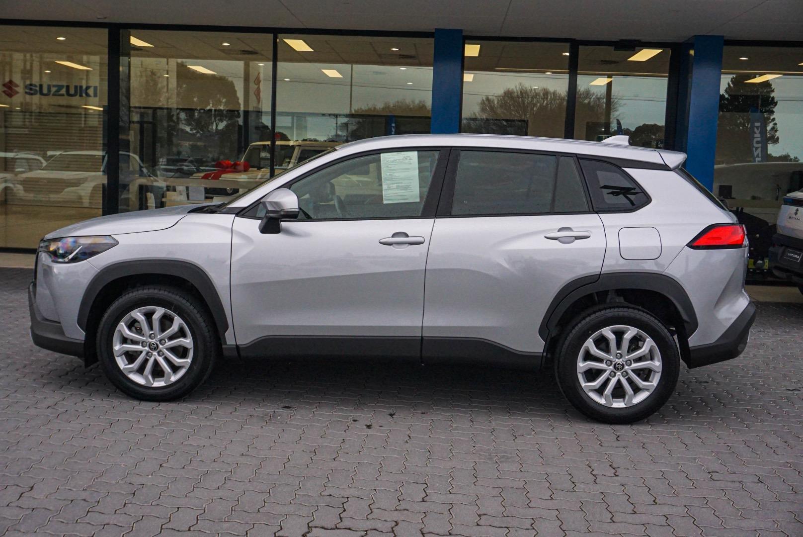 2023 Toyota Corolla Cross GX in Silver