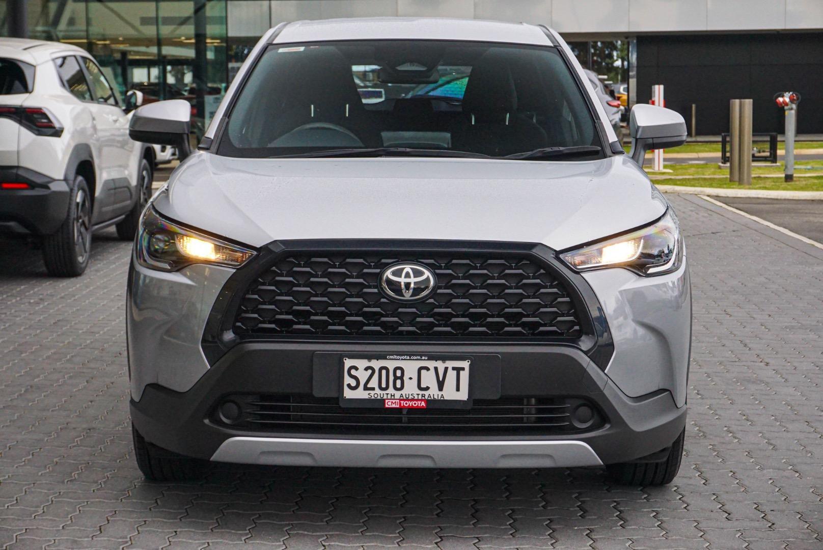 2023 Toyota Corolla Cross GX in Silver